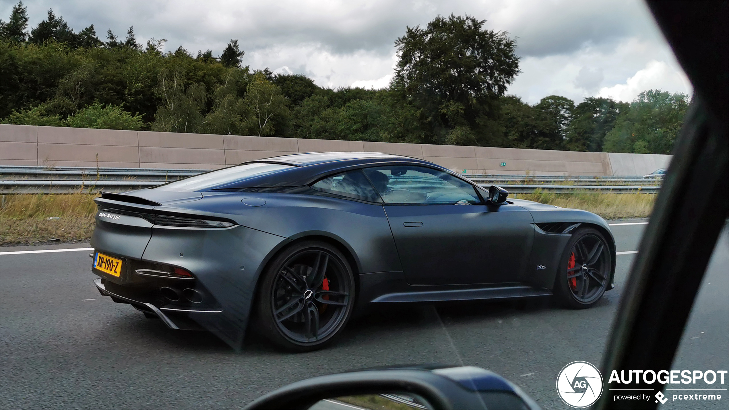 Aston Martin DBS Superleggera