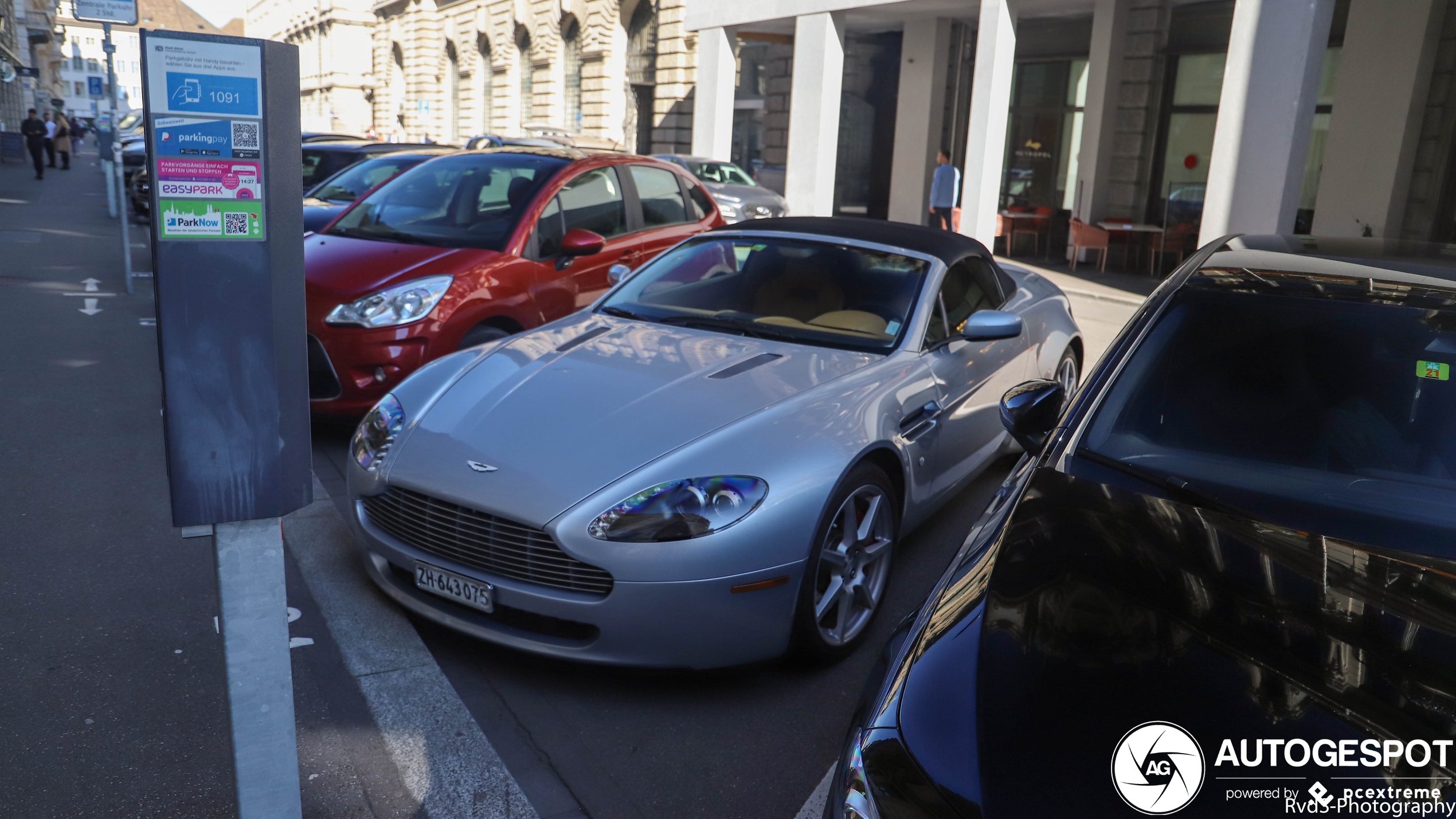 Aston Martin V8 Vantage Roadster