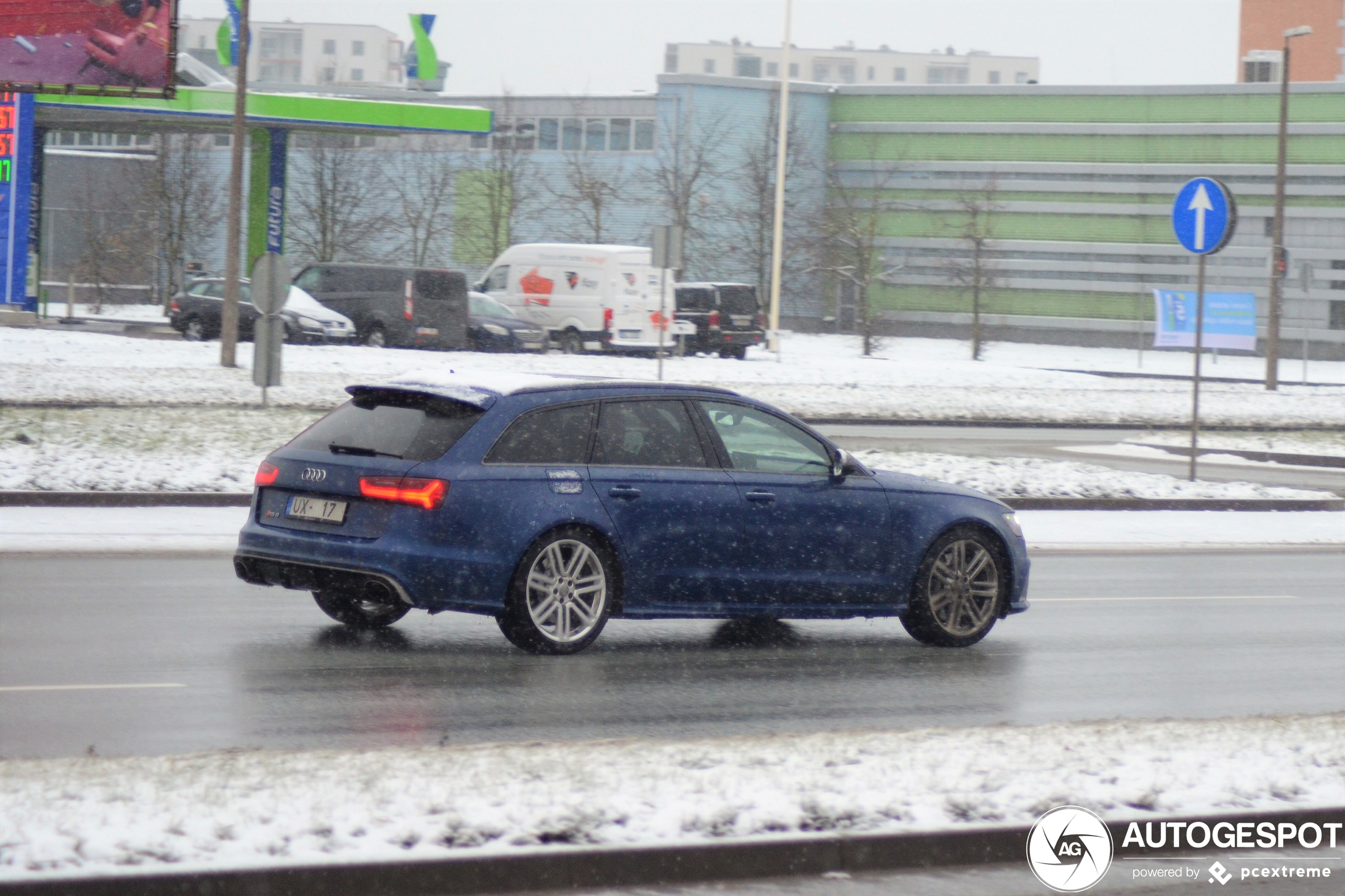 Audi RS6 Avant C7 2015