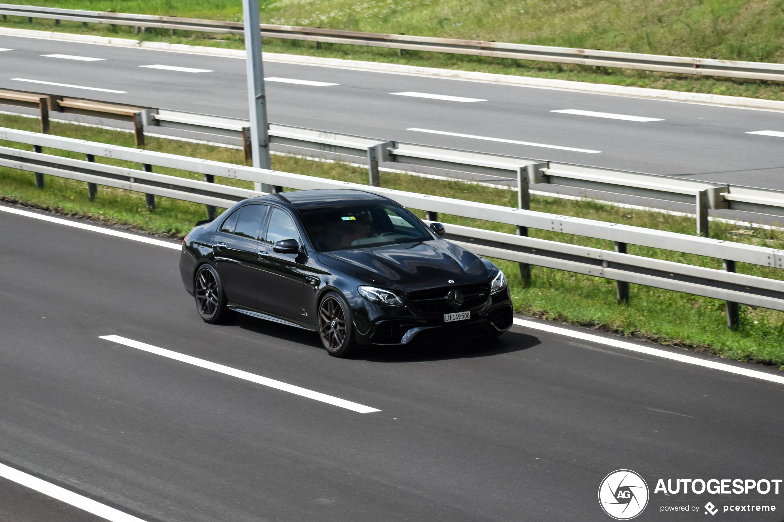 Mercedes-AMG E 63 S W213