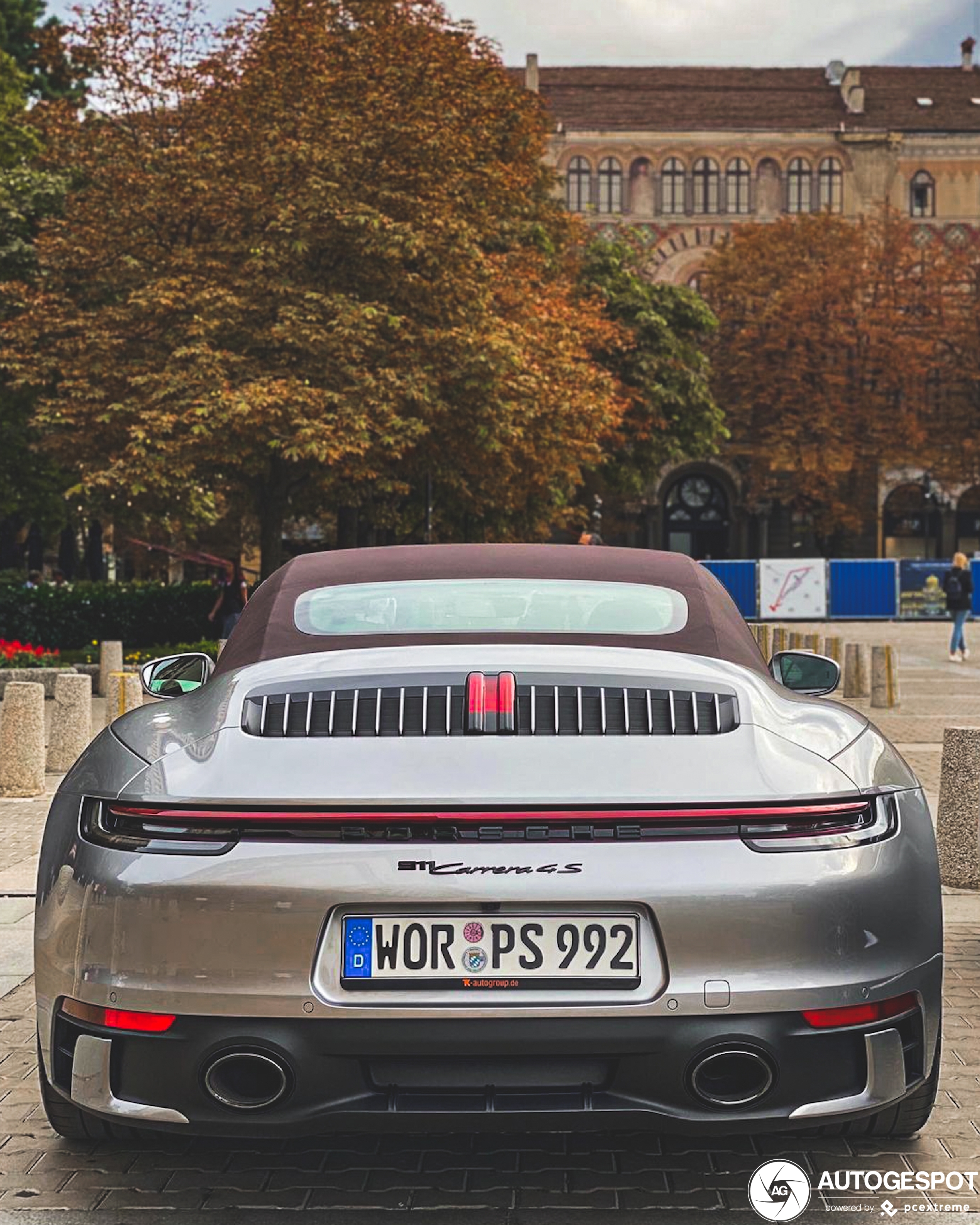 Porsche 992 Carrera 4S Cabriolet