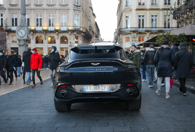 Aston Martin DBX