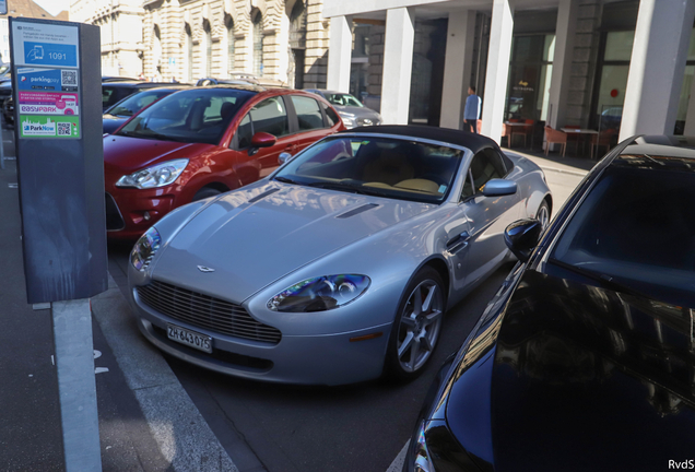 Aston Martin V8 Vantage Roadster