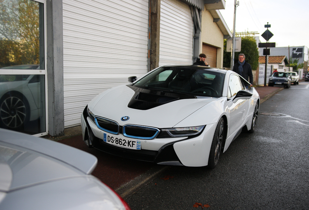 BMW i8