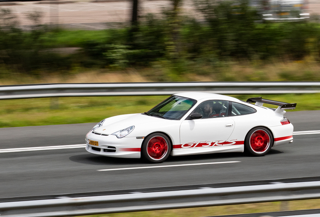 Porsche 996 GT3 RS