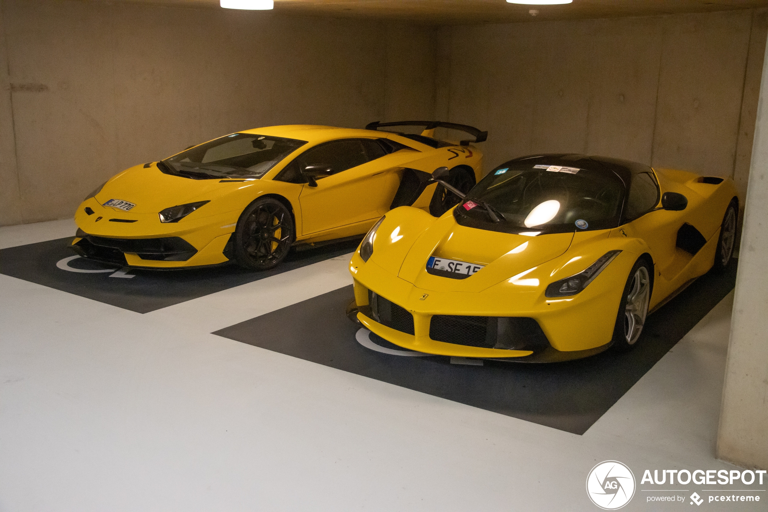 Ferrari LaFerrari gaat voor de ruime parkeerplek