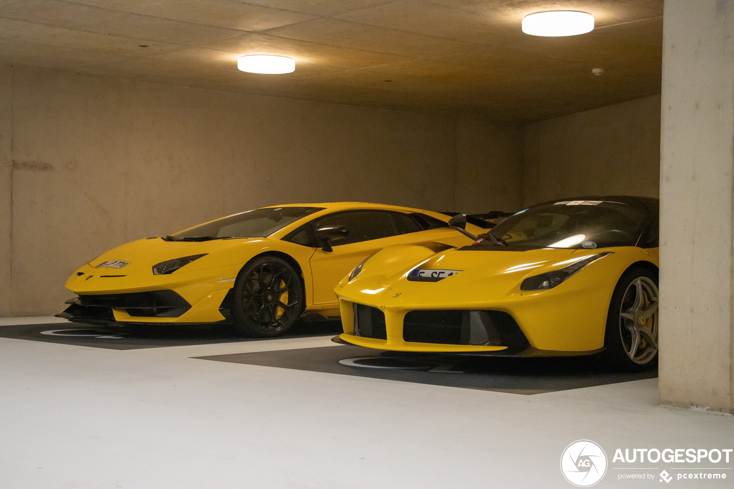 Ferrari LaFerrari gaat voor de ruime parkeerplek