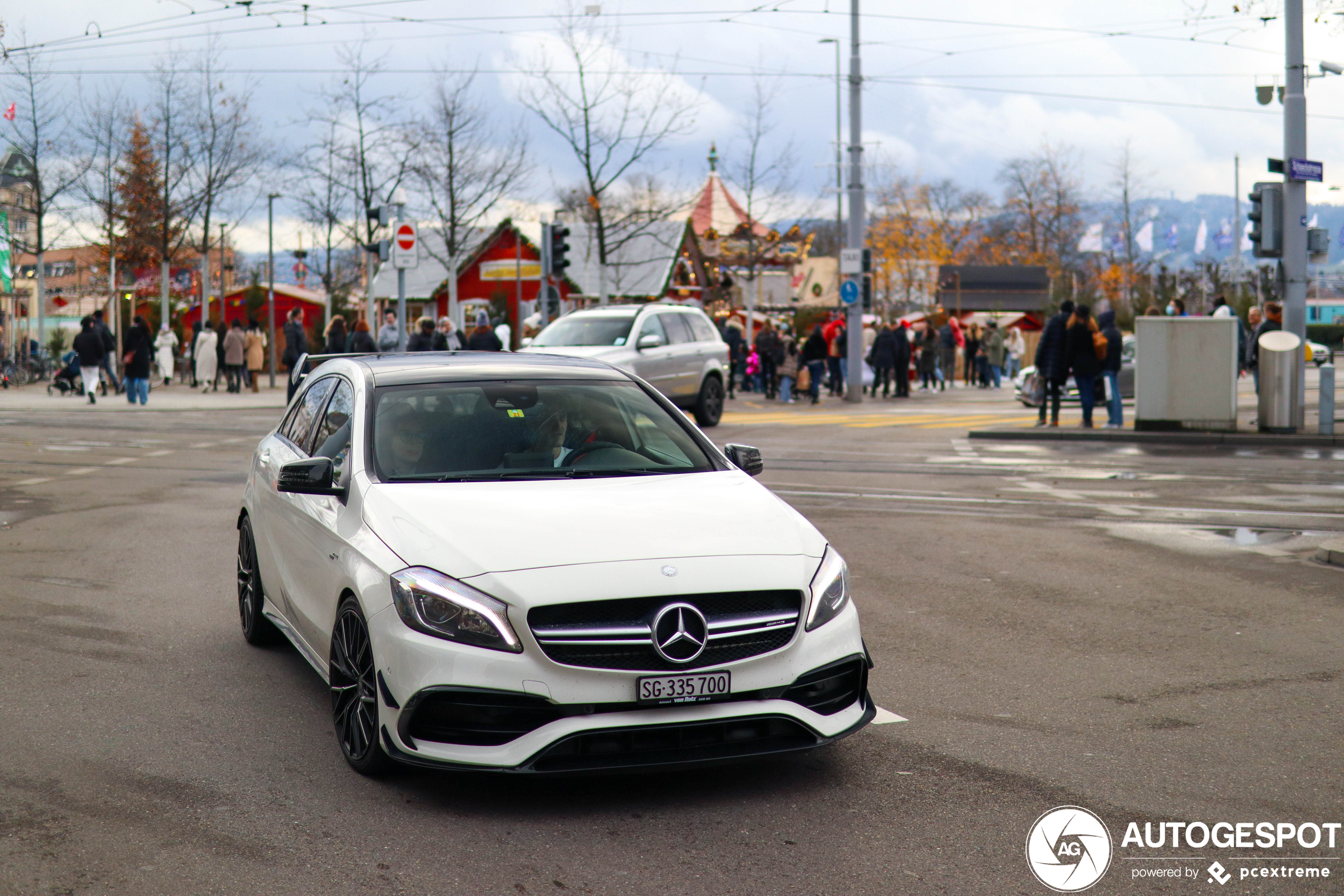 Mercedes-AMG A 45 W176 2015