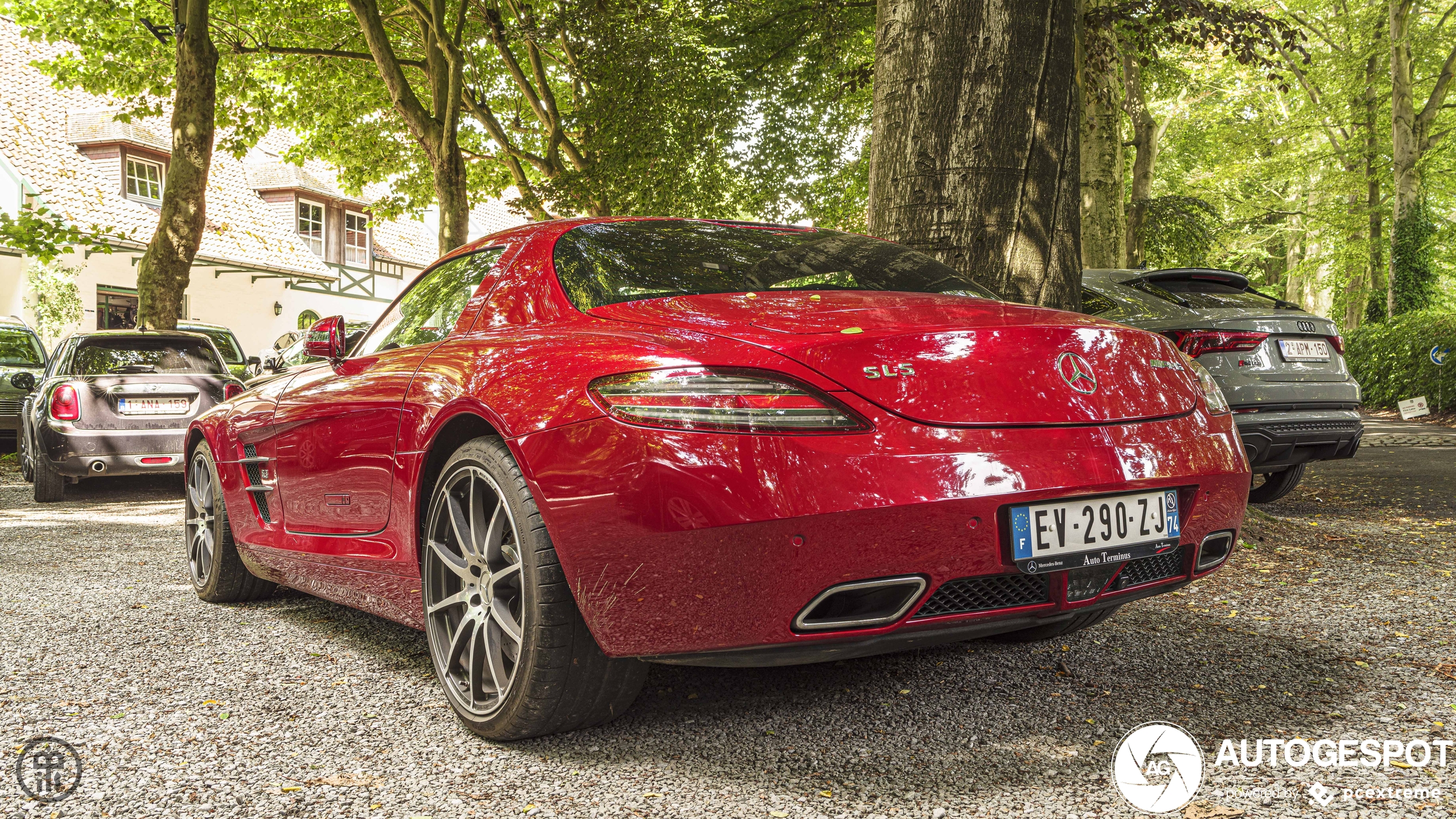 Mercedes-Benz SLS AMG