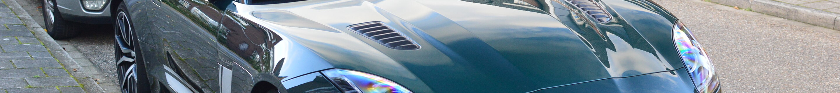 Jaguar F-TYPE SVR Coupé 90th Years Edition