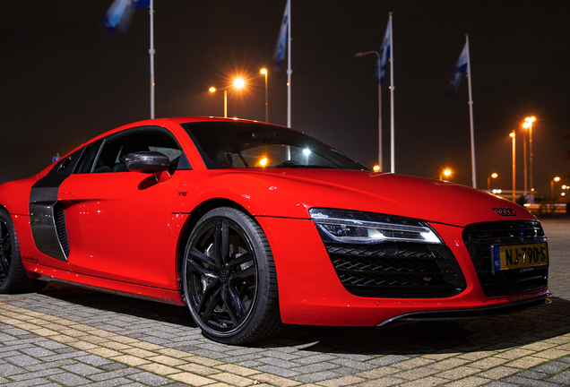 Audi R8 V10 Plus 2013