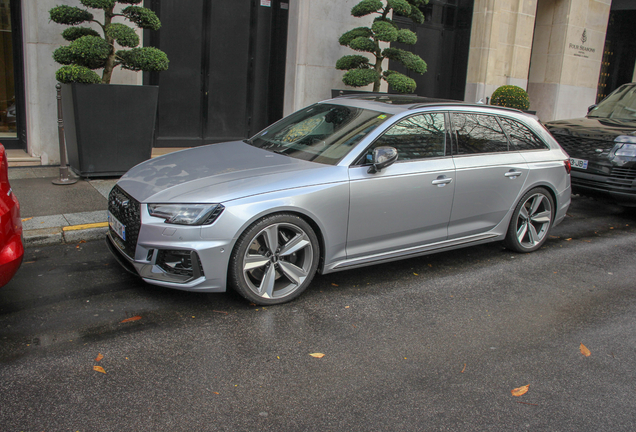 Audi RS4 Avant B9