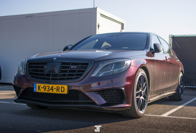 Mercedes-AMG S 63 V222