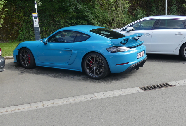 Porsche 718 Cayman GT4