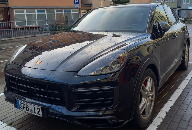 Porsche 9YA Cayenne GTS