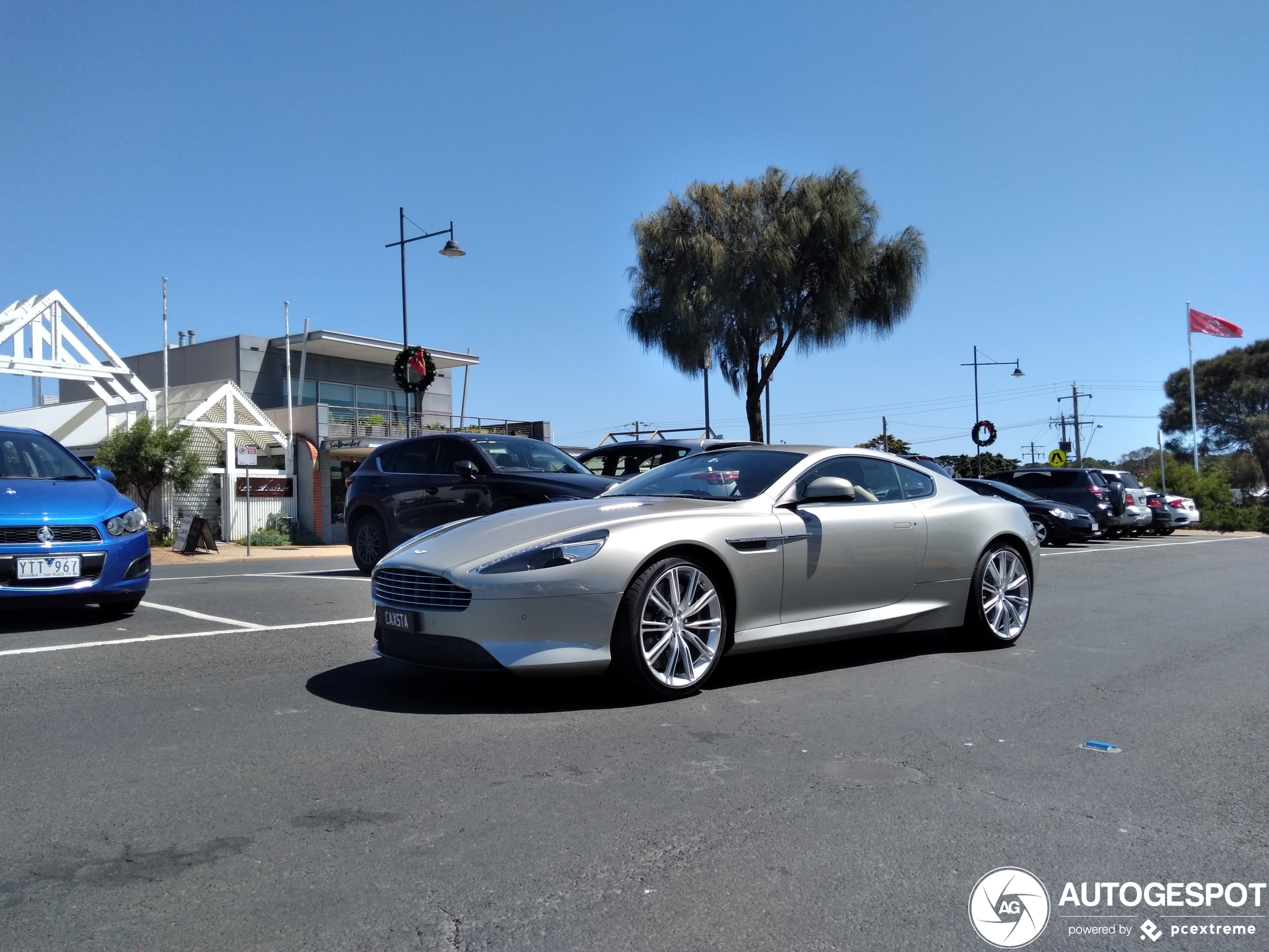 Aston Martin DB9 2013