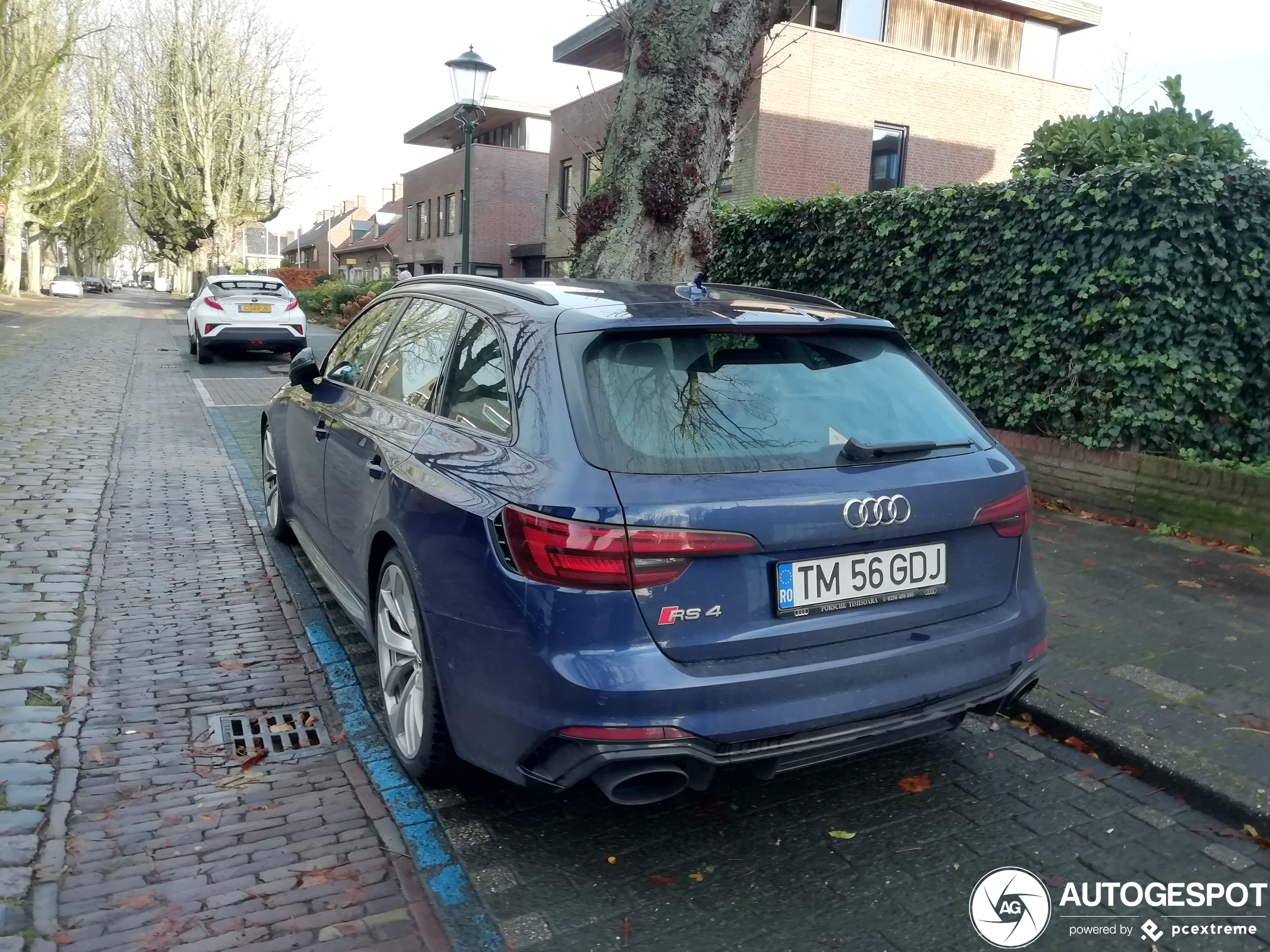 Audi RS4 Avant B9