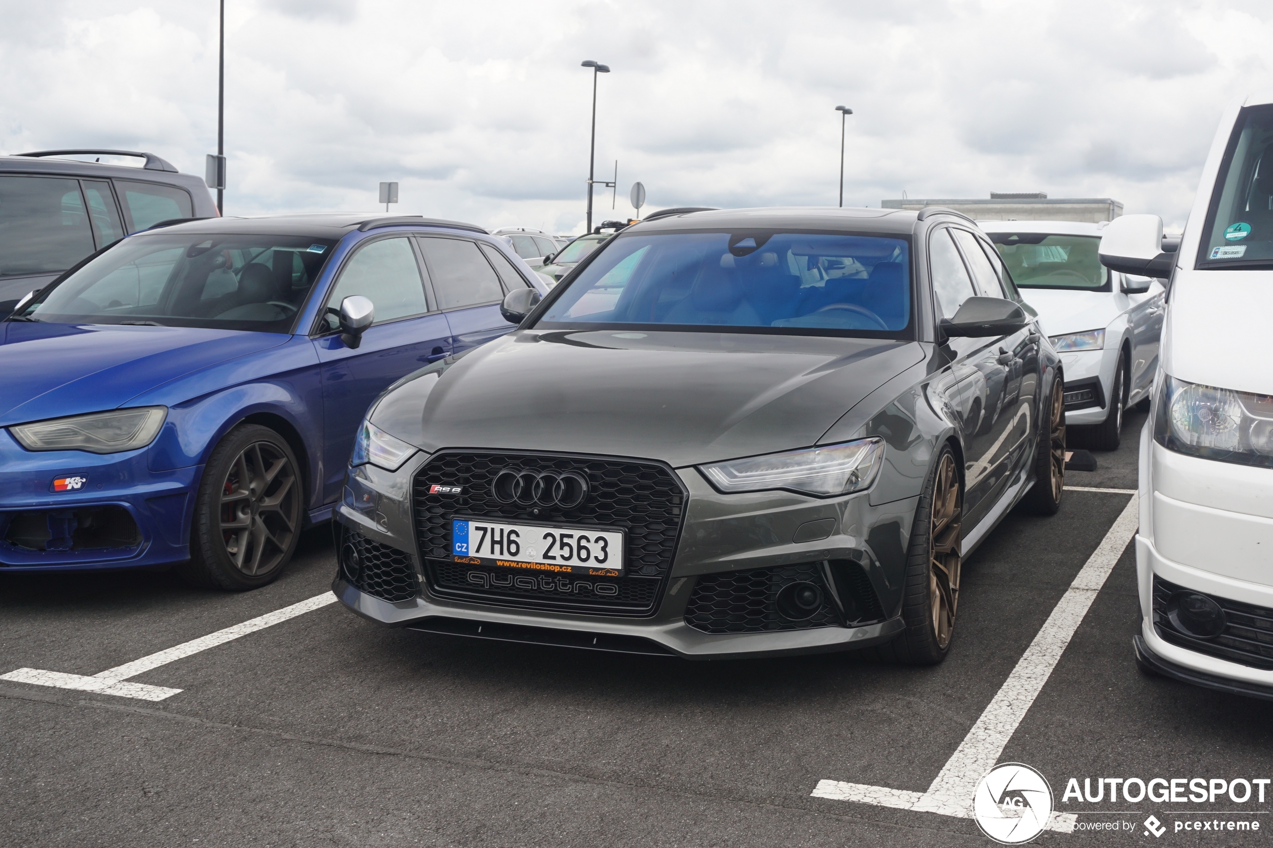 Audi RS6 Avant C7 2015