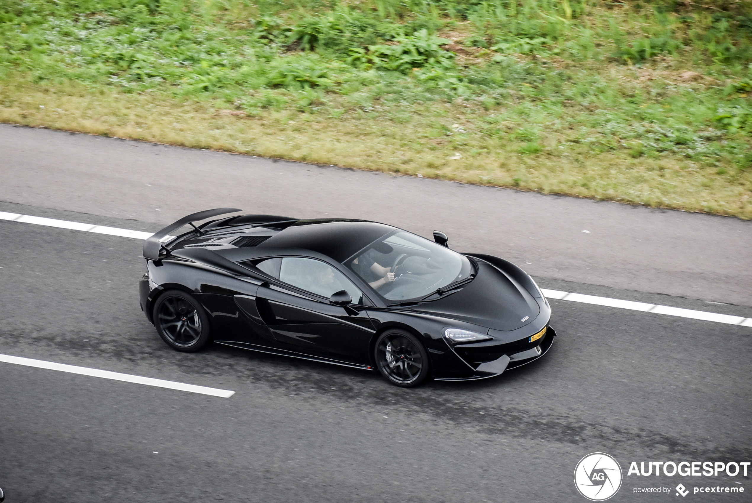 McLaren 570S