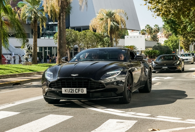 Aston Martin DB11 AMR