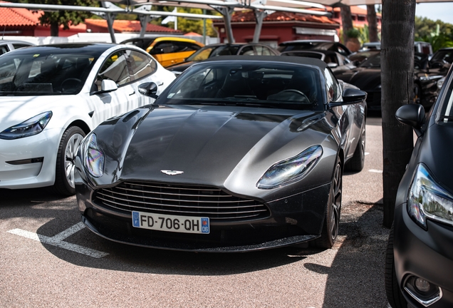 Aston Martin DB11 V8 Volante