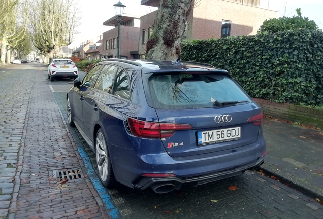 Audi RS4 Avant B9