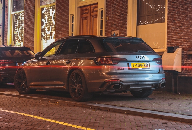 Audi RS4 Avant B9