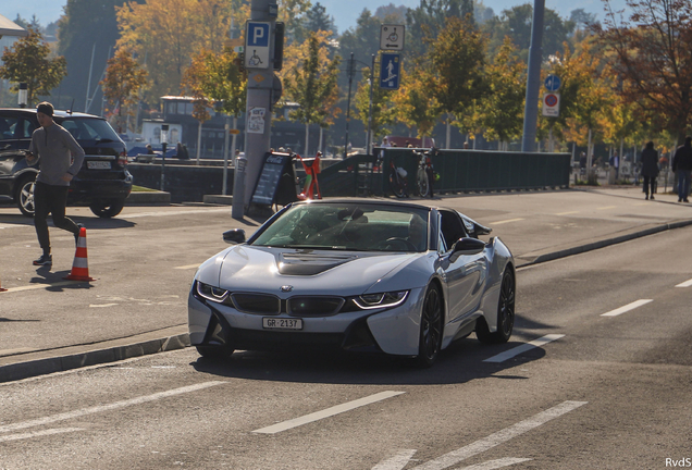 BMW i8 Roadster