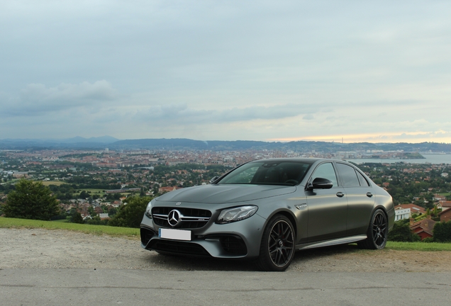 Mercedes-AMG E 63 S W213