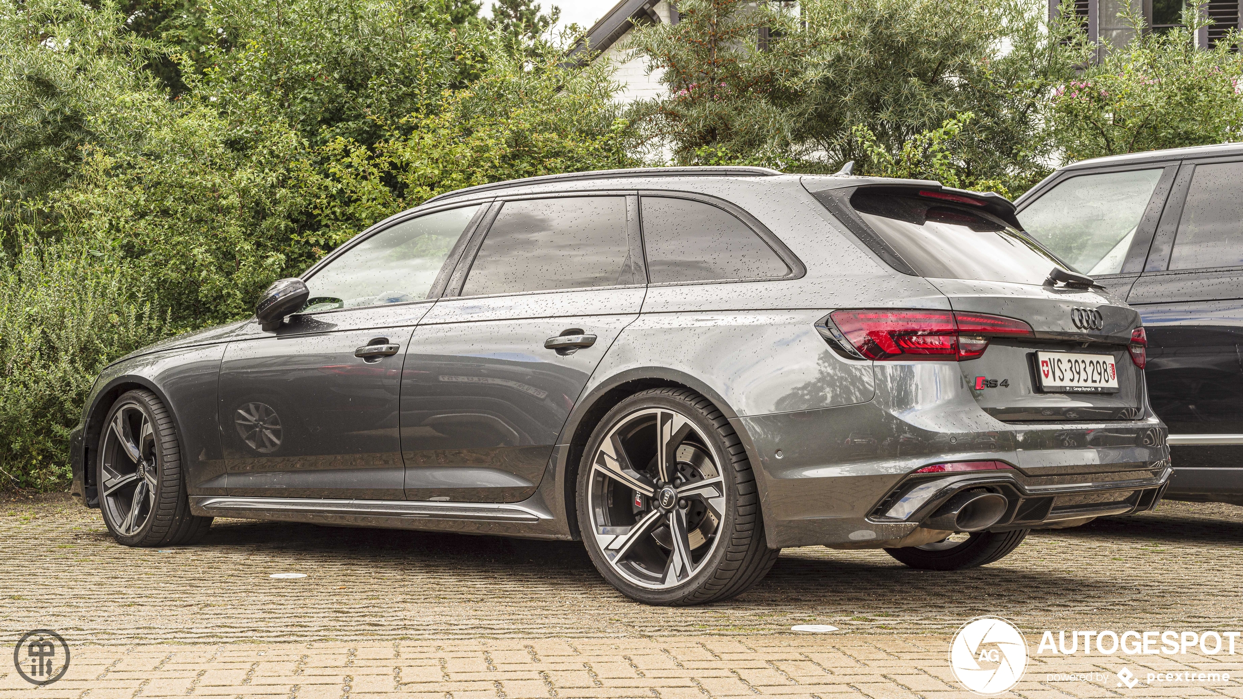 Audi RS4 Avant B9