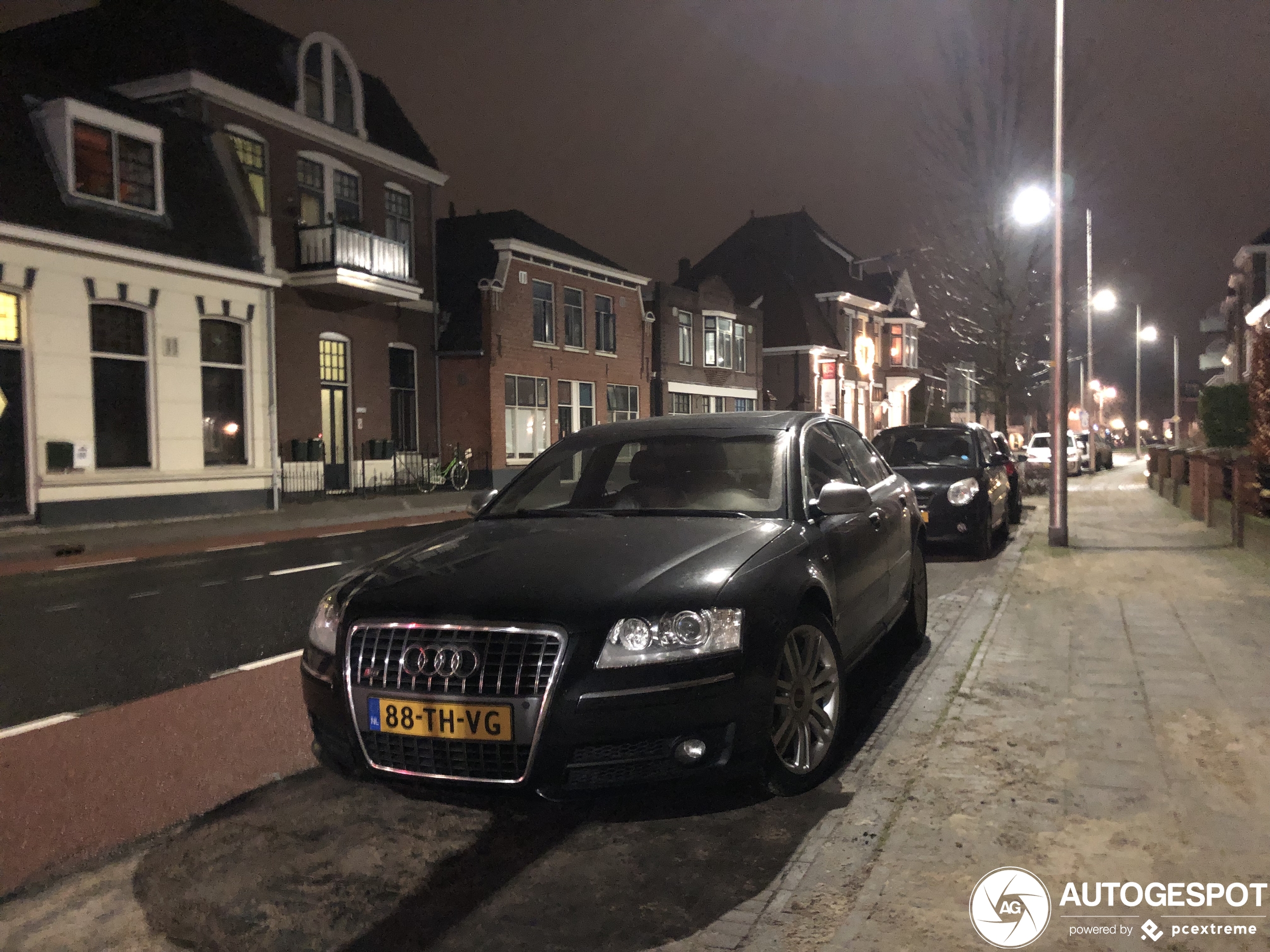 Audi S8 D3