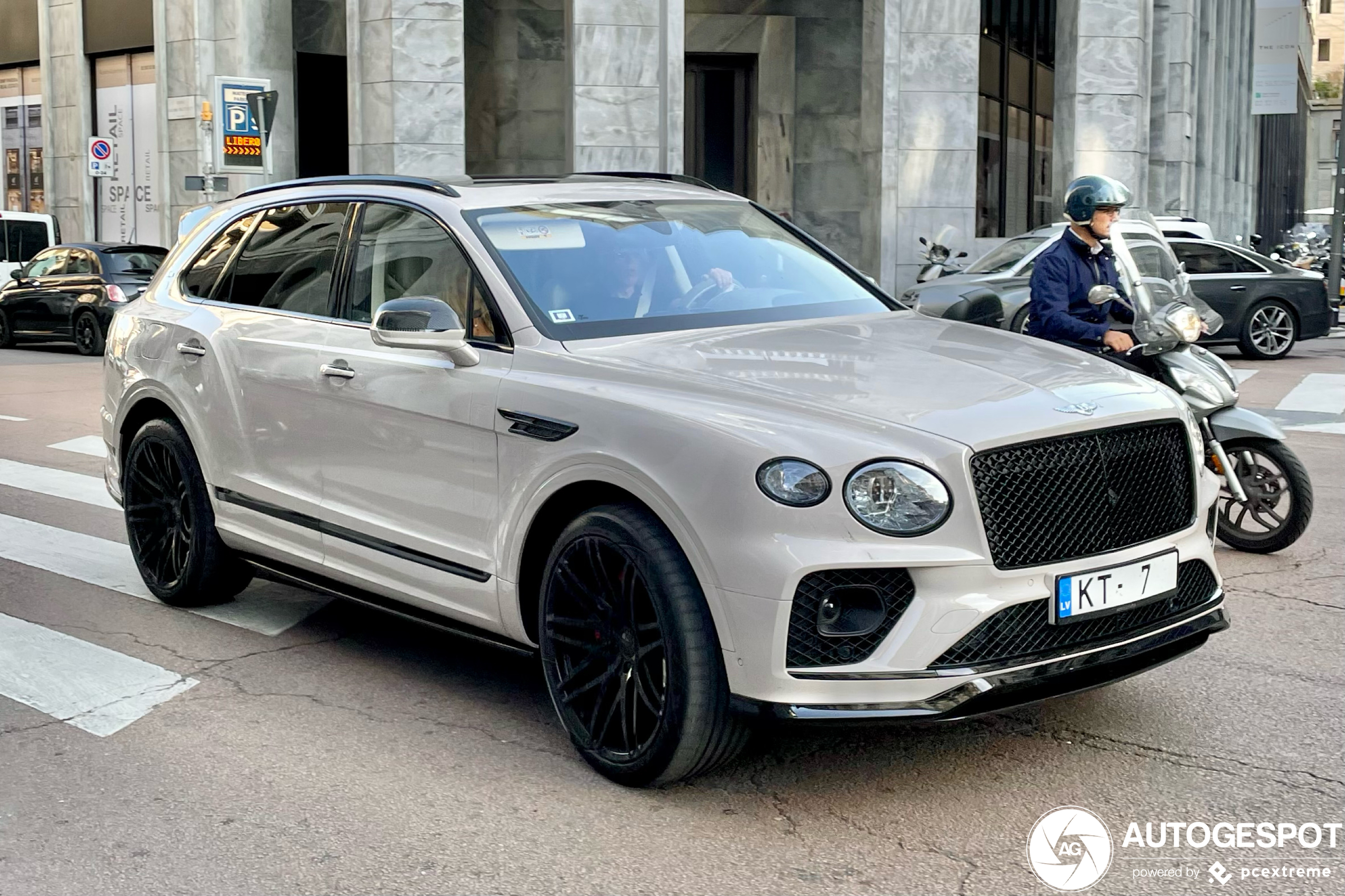 Bentley Bentayga V8 2021 First Edition