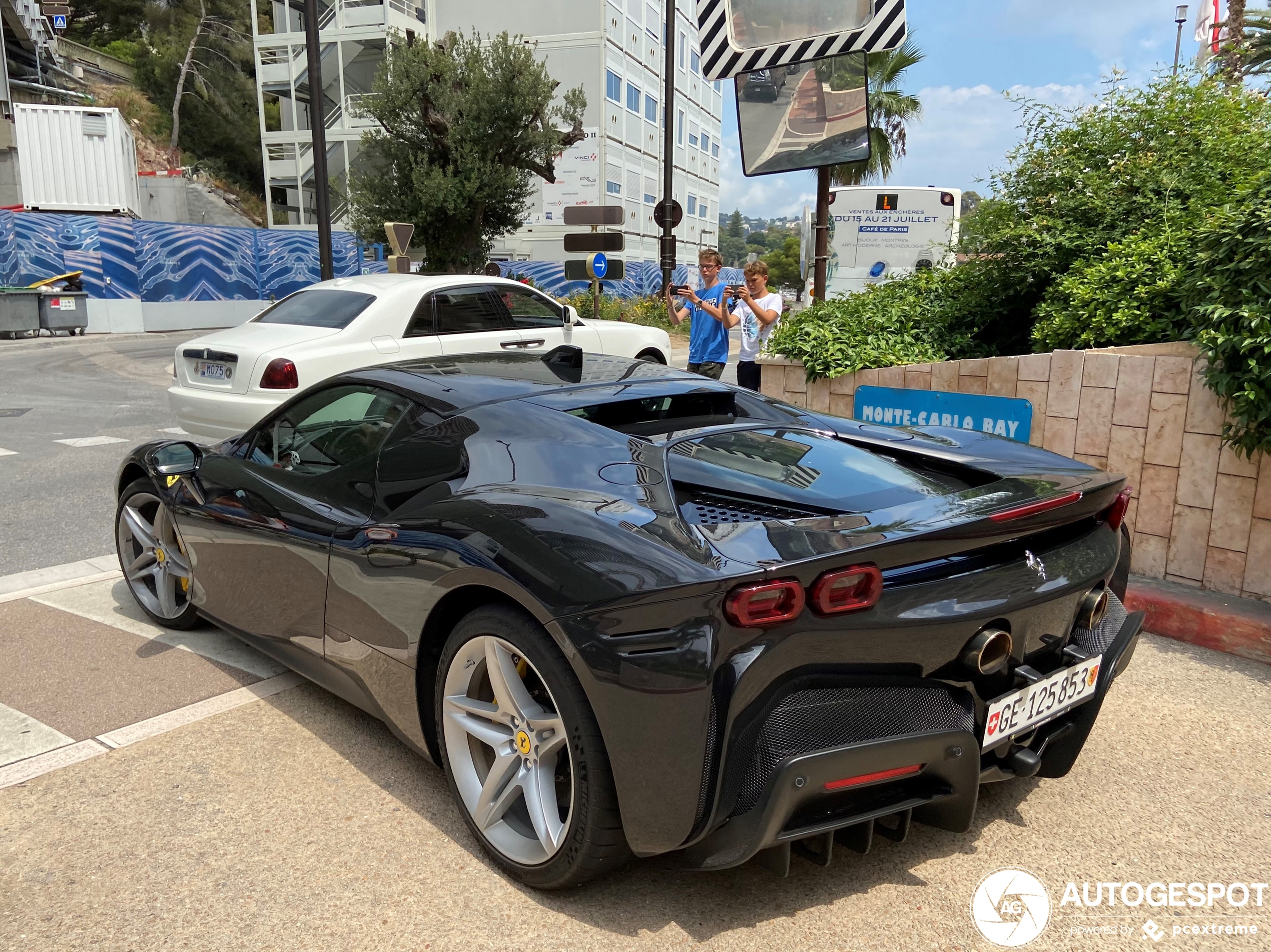 Ferrari SF90 Stradale