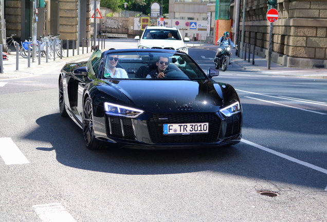 Audi R8 V10 Spyder 2016