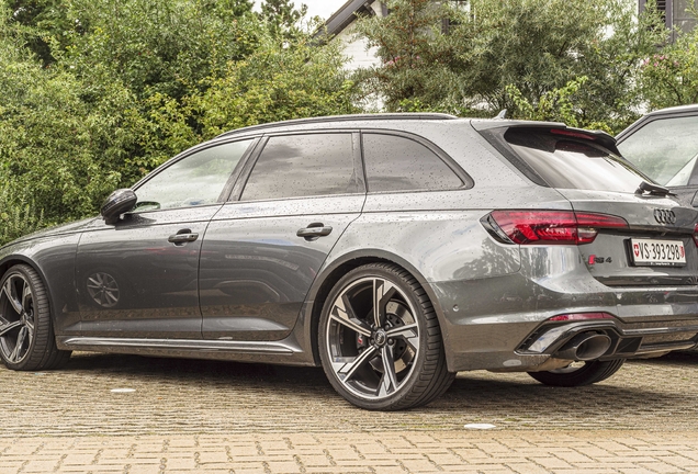 Audi RS4 Avant B9