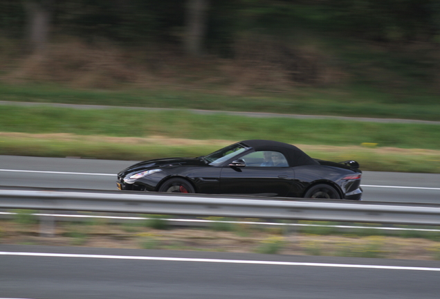 Jaguar F-TYPE R AWD Convertible