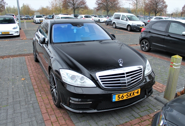 Mercedes-Benz S 63 AMG W221 2011