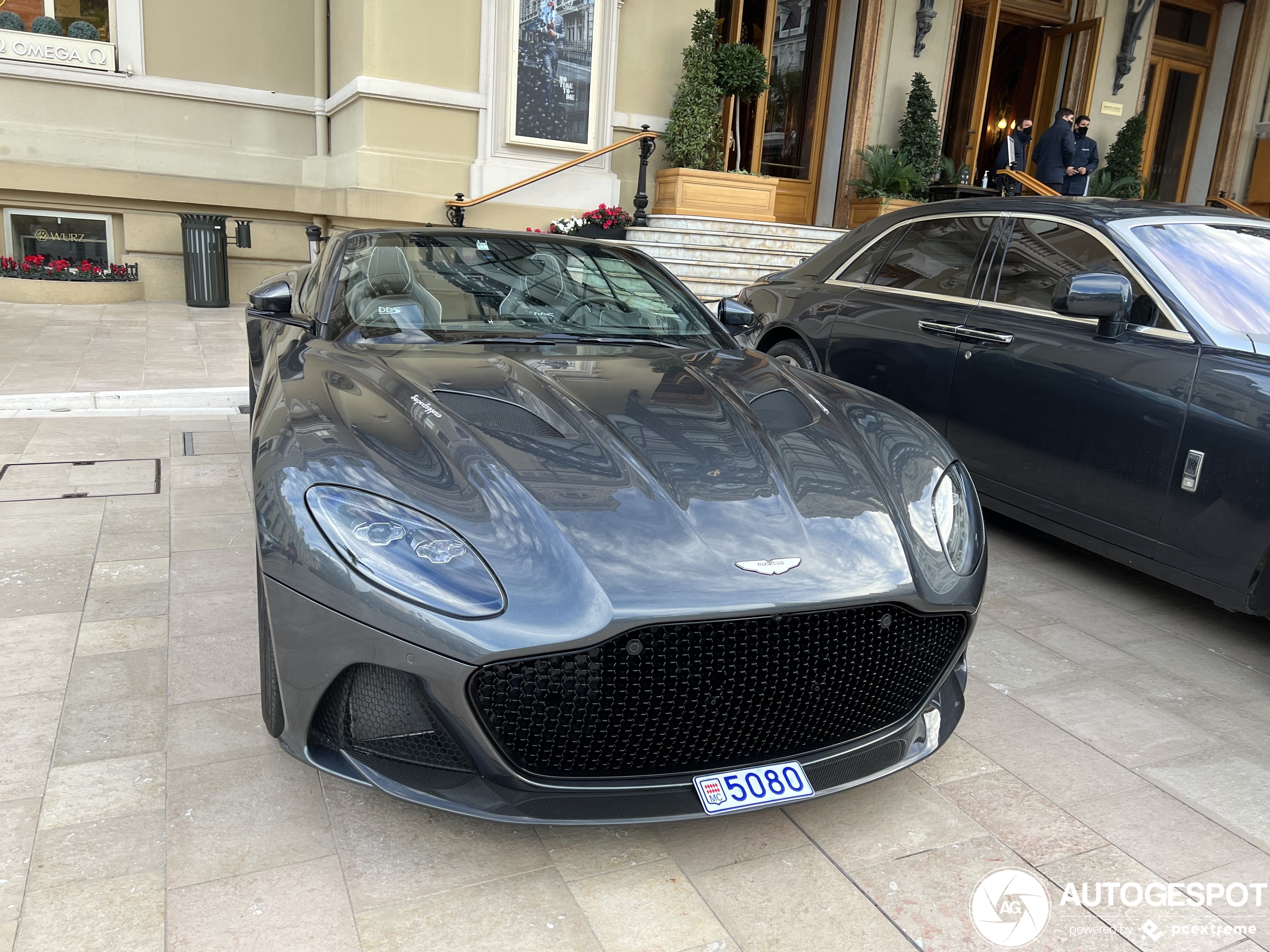 Aston Martin DBS Superleggera Volante