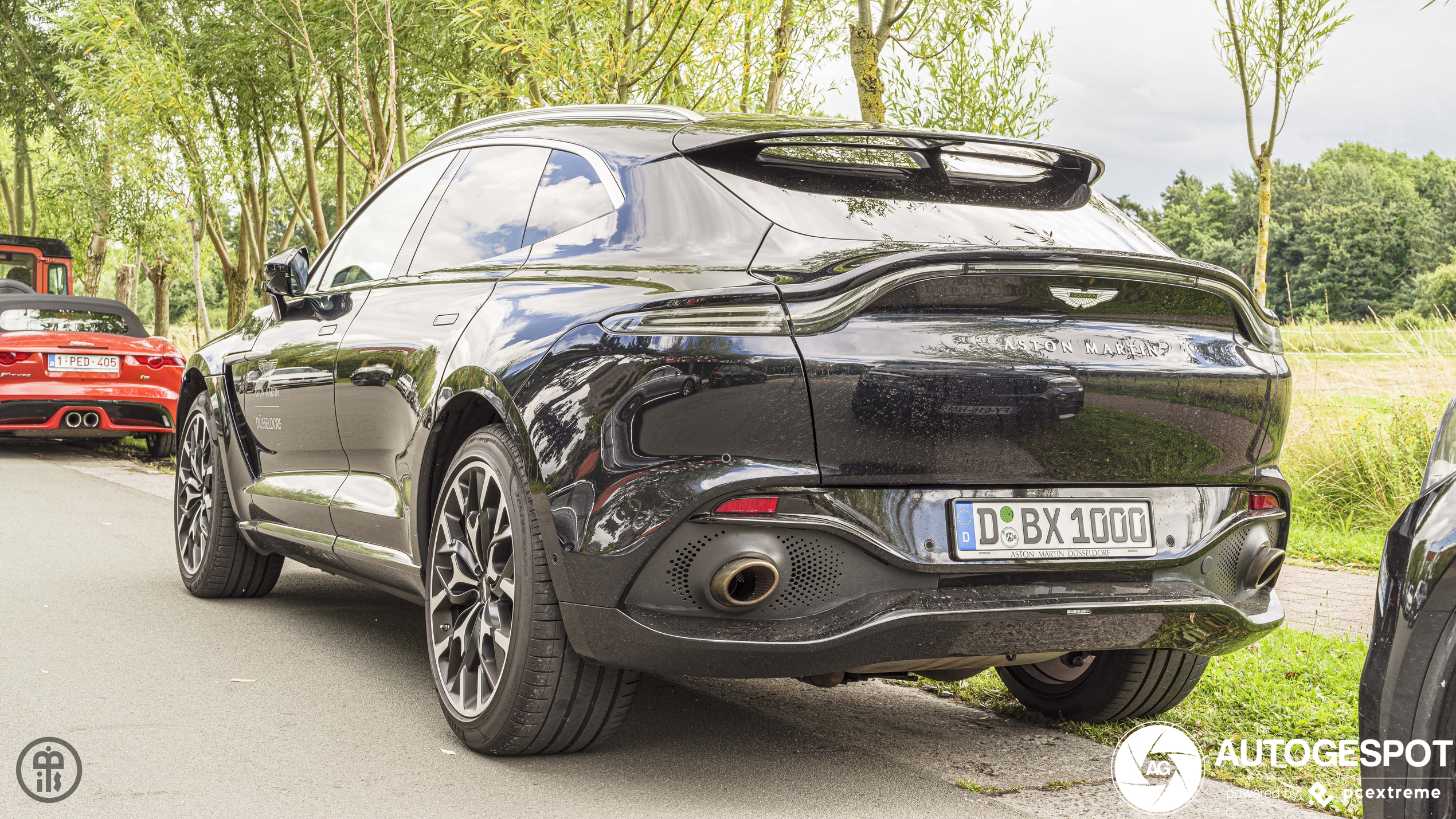 Aston Martin DBX