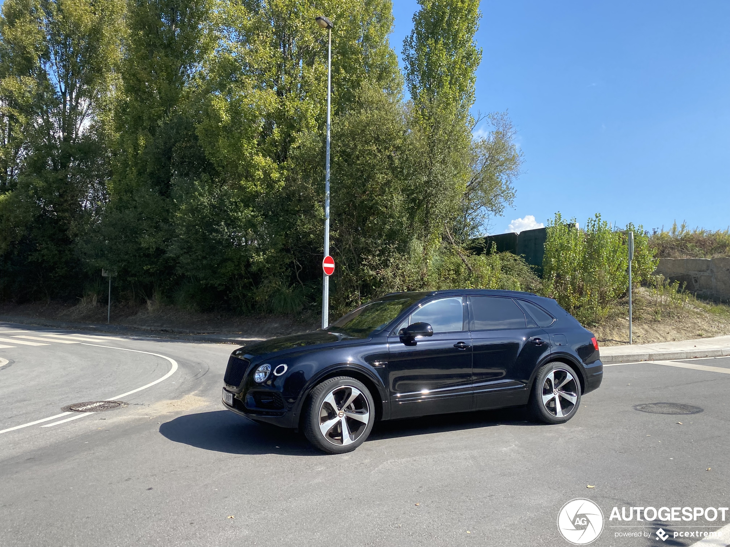 Bentley Bentayga Hybrid