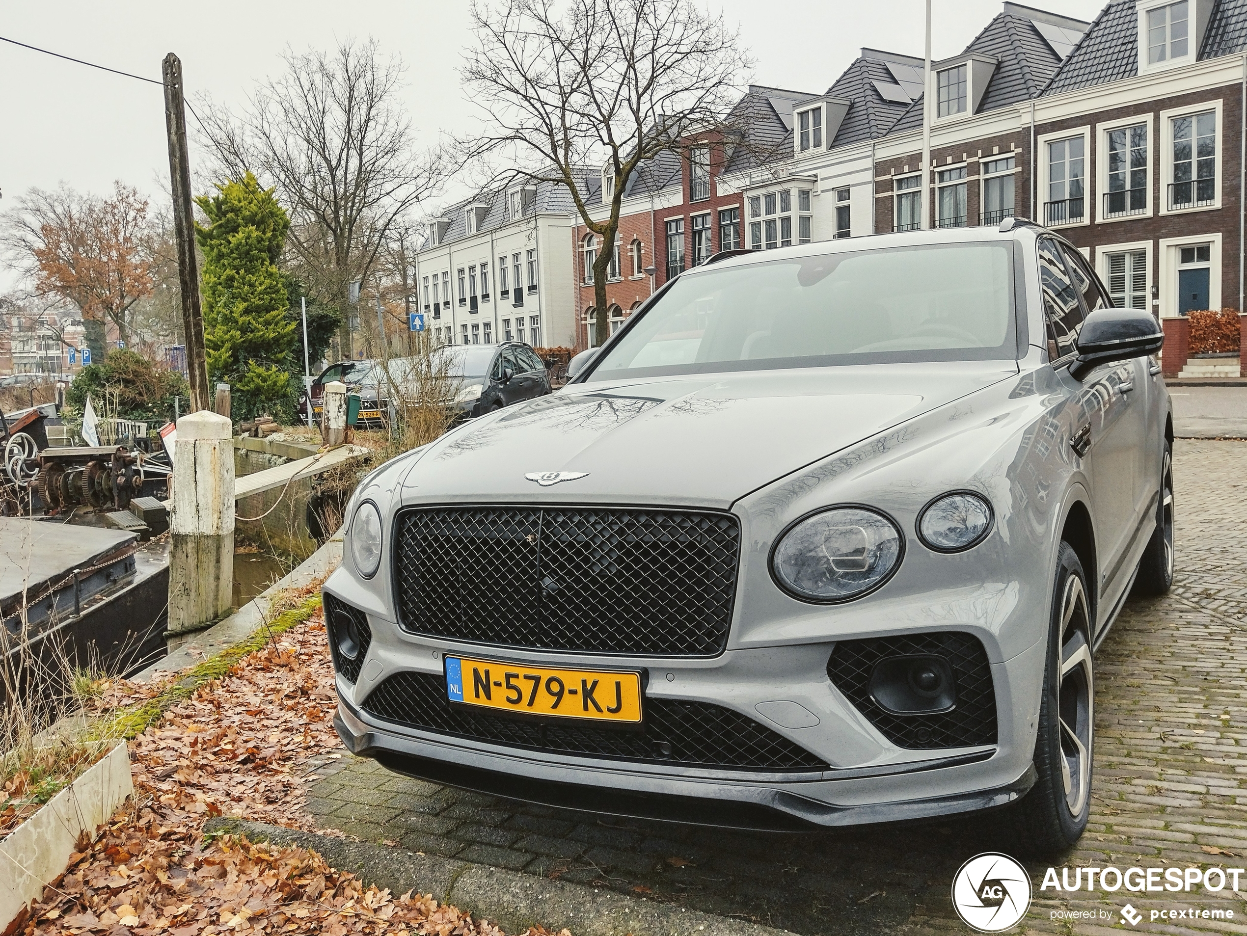 Dit is de eerste Bentley Bentayga S op Nederlands kenteken