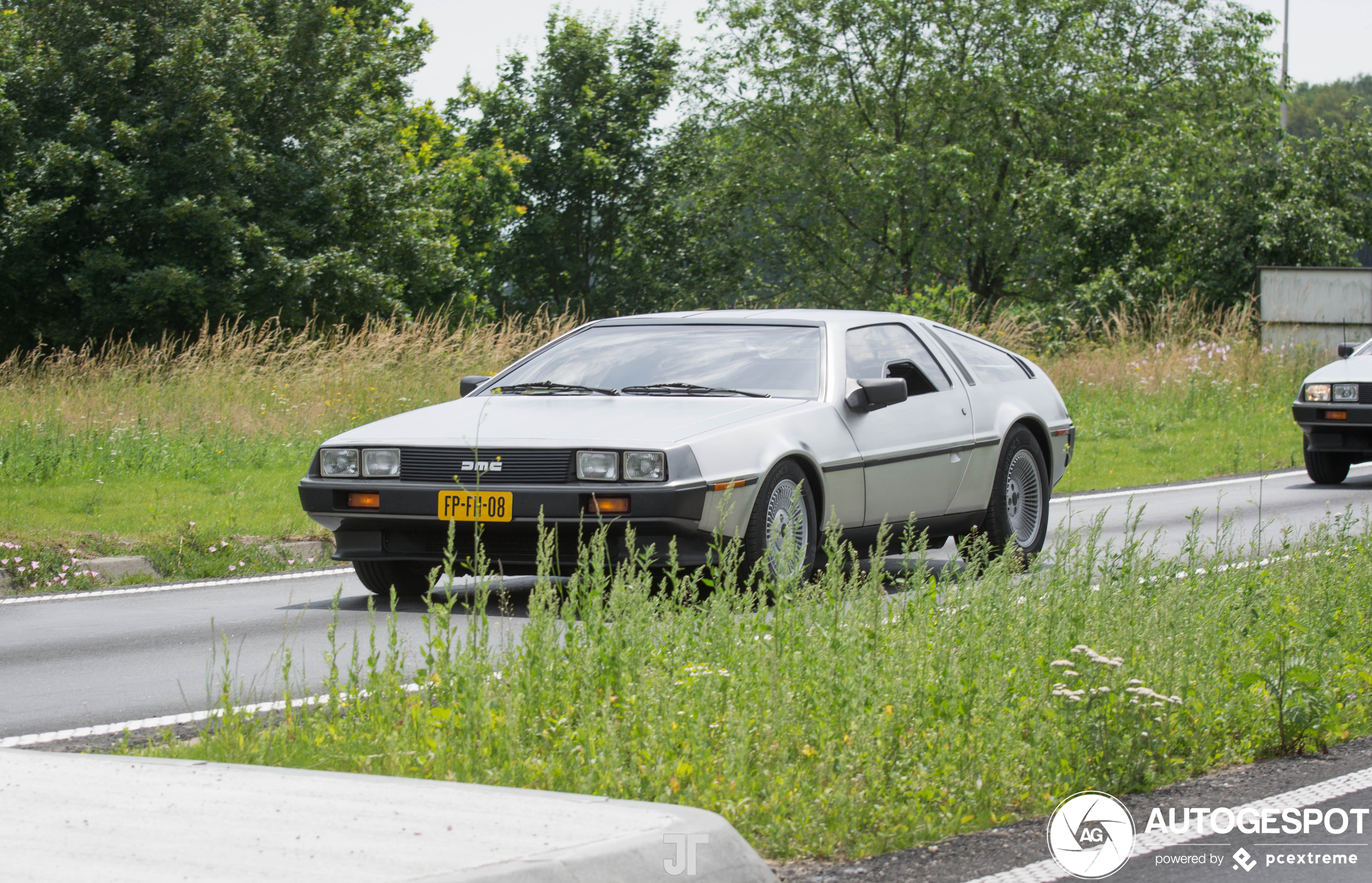 DeLorean DMC-12