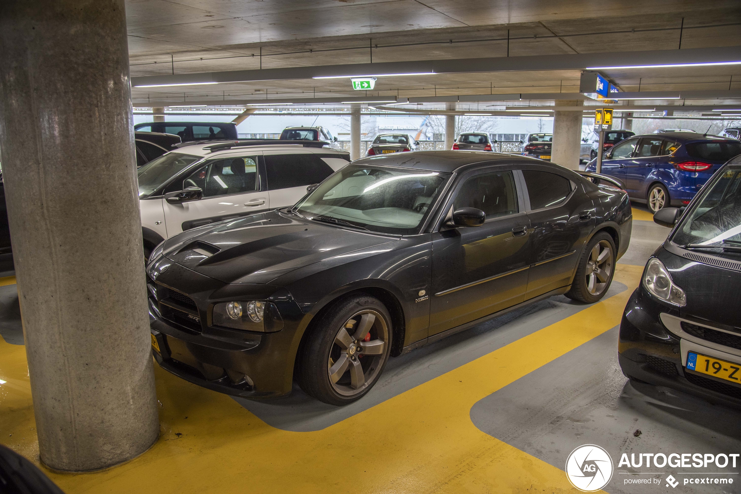 Dodge Charger SRT-8