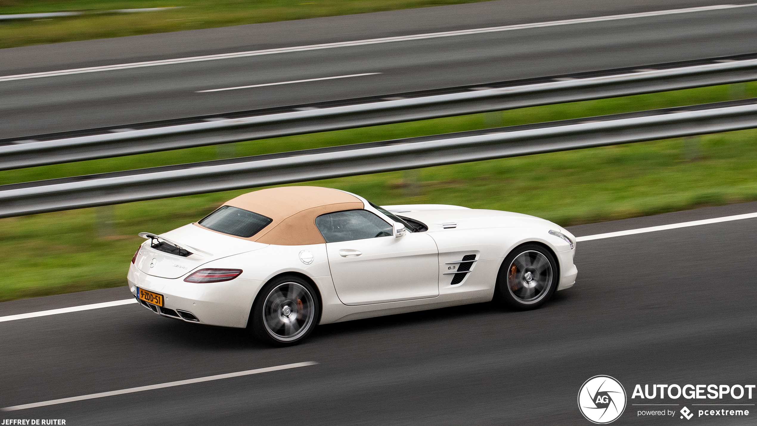 Mercedes-Benz SLS AMG Roadster