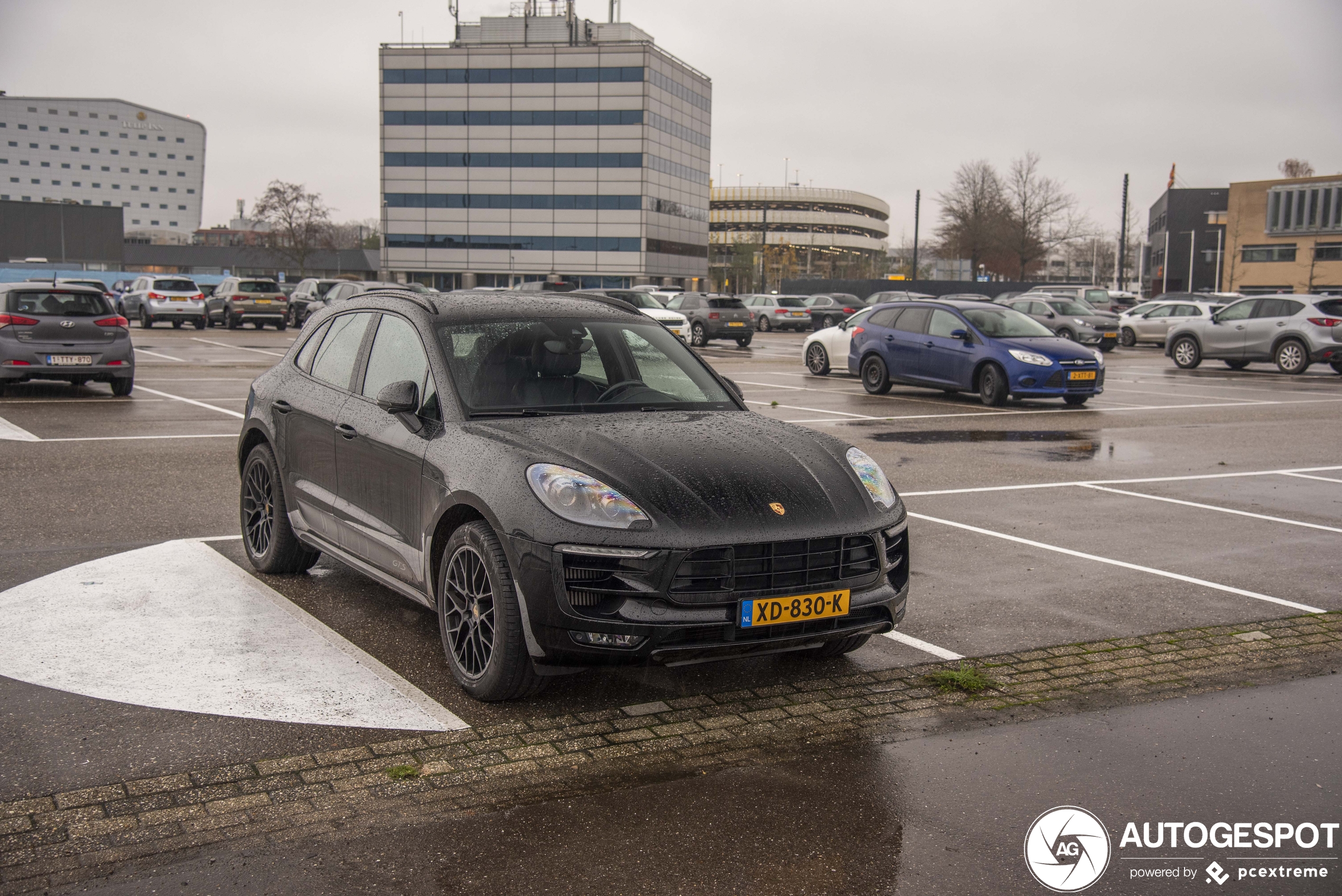 Porsche 95B Macan GTS