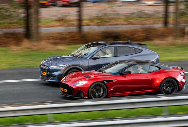 Aston Martin DBS Superleggera