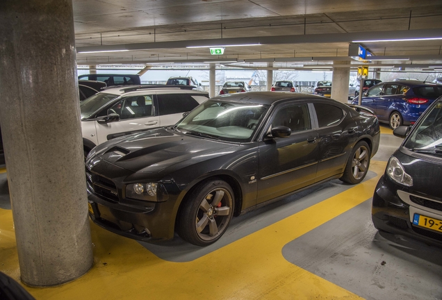 Dodge Charger SRT-8