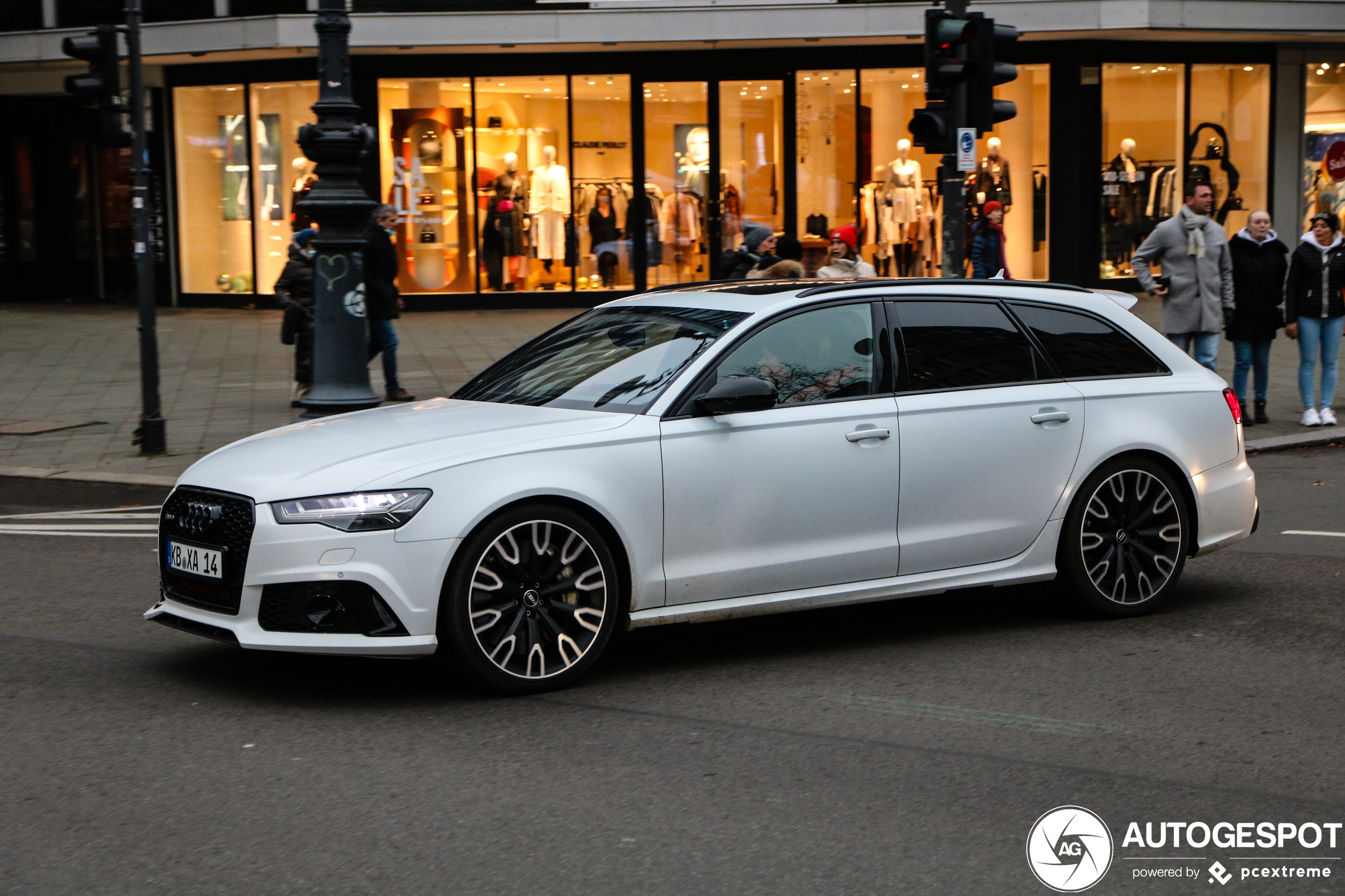 Audi RS6 Avant C7 2015