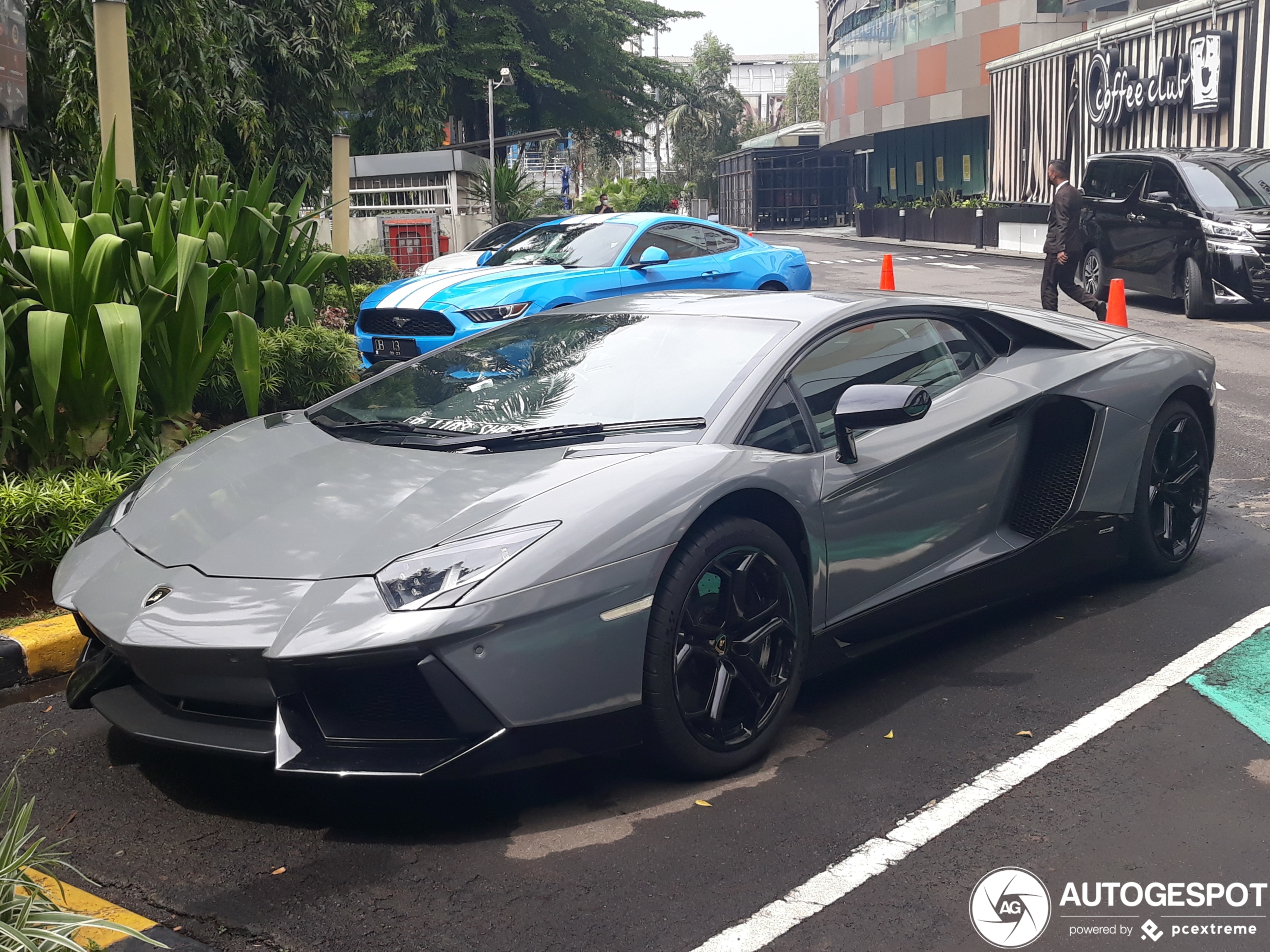 Lamborghini Aventador LP700-4