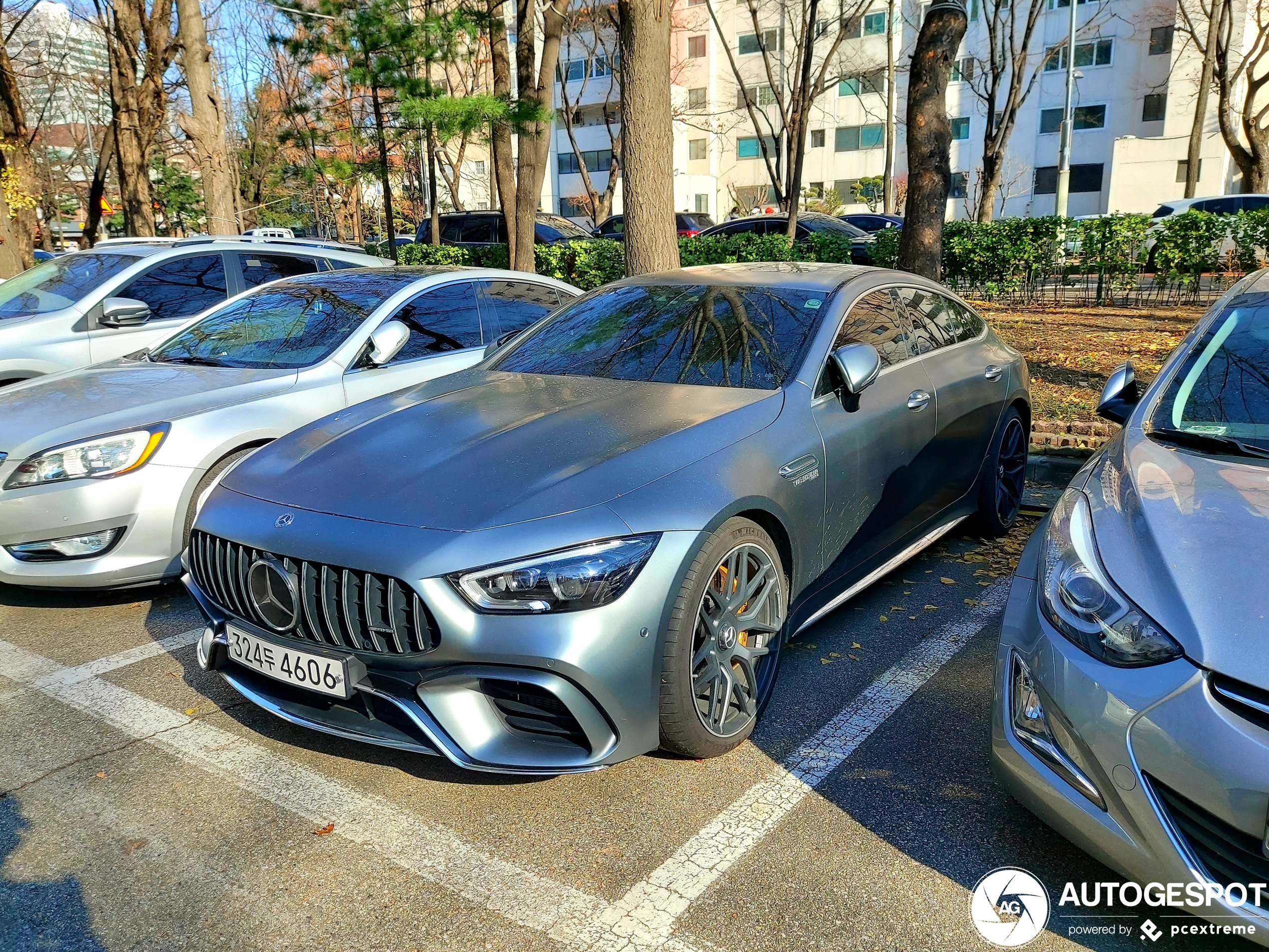 Mercedes-AMG GT 63 S X290